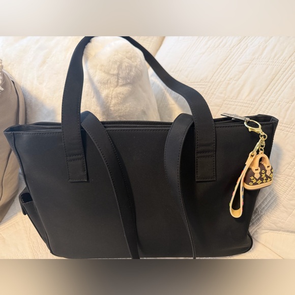 Preston & York NWOT long handle black nylon Tote bag 11x16 includes charm - Picture 3 of 15